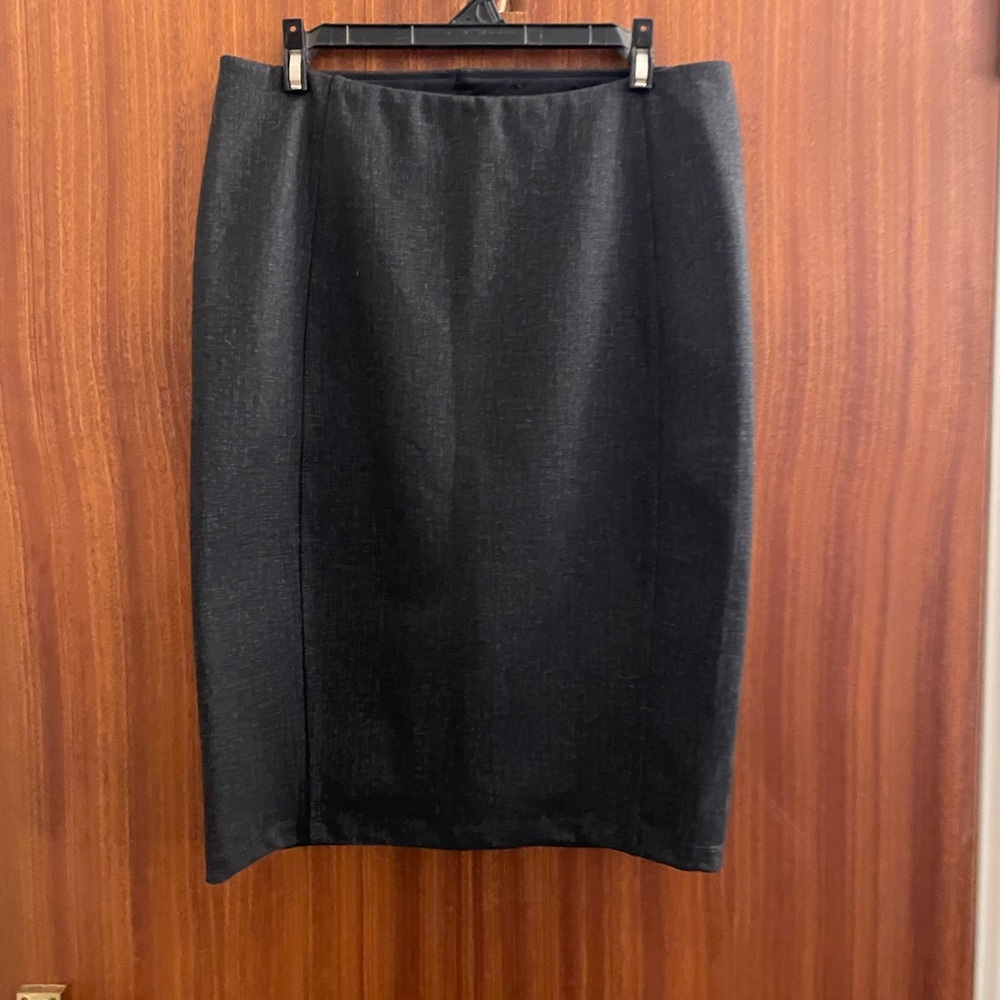 Charcoal gray, stretchy pencil skirt